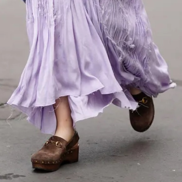 Gucci Amstel Horsebit brown suede Clogs. EUC. Size EU 36. Comes with box. - Picture 3 of 16